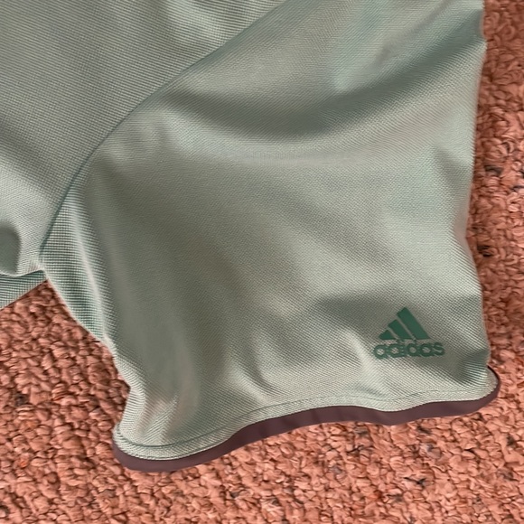 Adidas golf polo - size medium - Picture 3 of 5